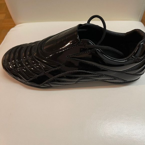 Shoes - Picture 5 of 8